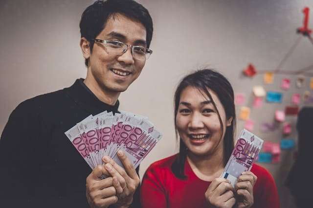 8 façons d'arrêter de vous disputer avec votre mari à propos de l'argent